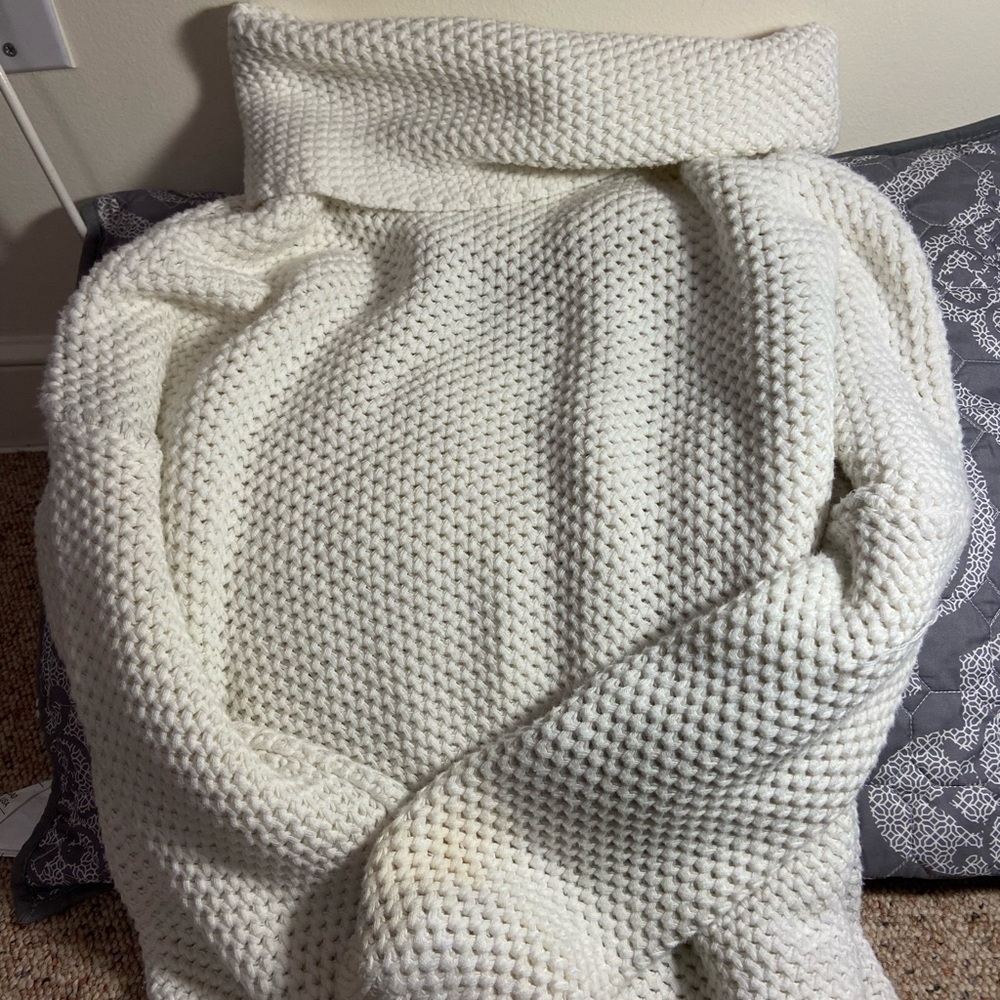 Bebe L/S Sweater